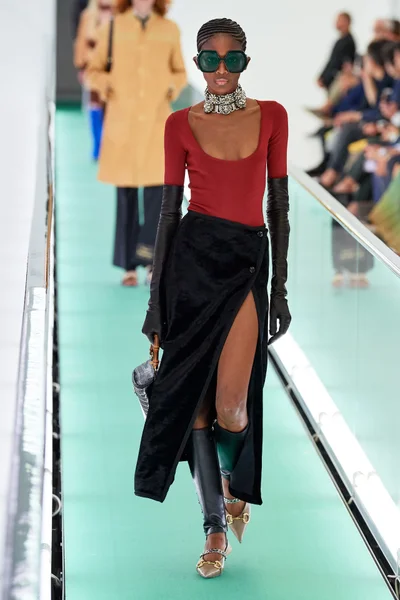 Look 85